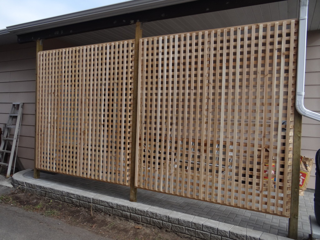 Custom cedar privacy screen